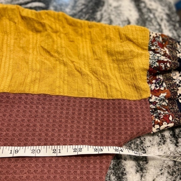 Umgee Multi Fabric Fall Top - Picture 5 of 13